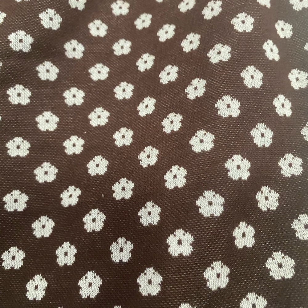 Brown Mini Skirt w/ Flower Design - Picture 4 of 4